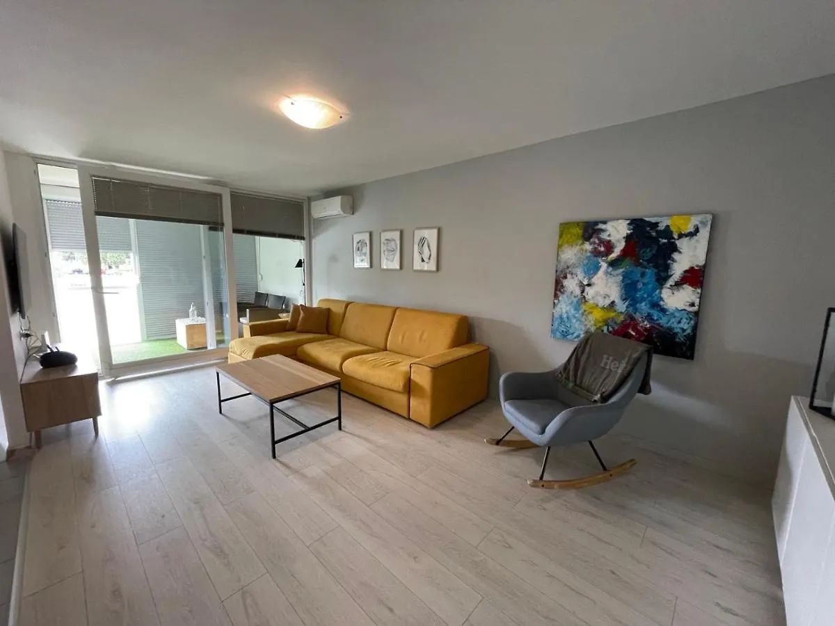 Lui Apartman Pula Appartement